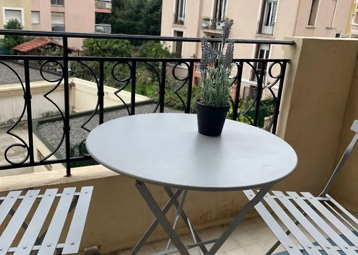Logis Dore * Menton